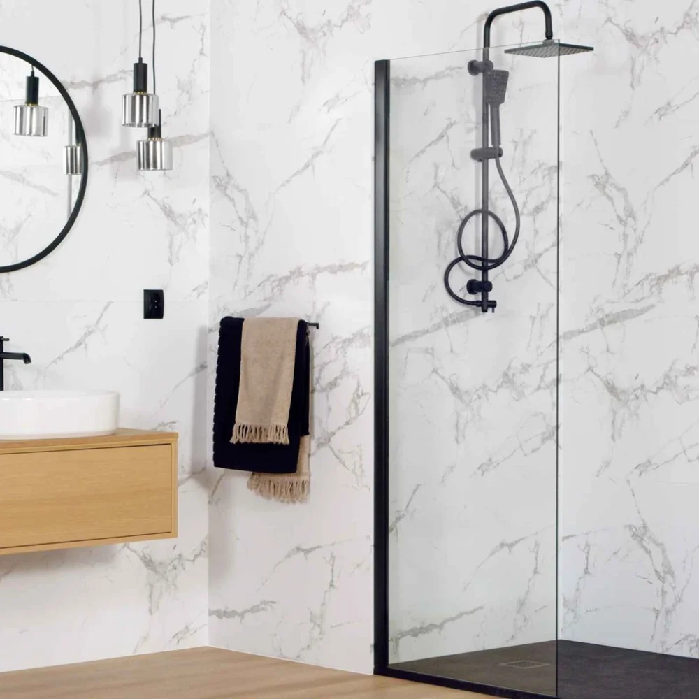 SPC zidni panel Vilo Calacatta Snow – primena u kupatilu