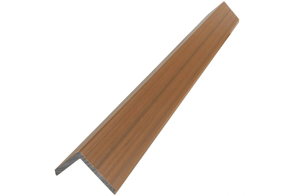 WPC završni L profil za tri rebra Teak – 2900 × 50 × 50 mm WPC završni L profil za tri rebra Teak – 2900 × 50 × 50 mm