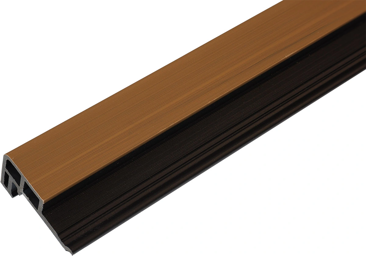 WPC fasadni ugao Teak/Black – 2900 × 87 × 50 mm WPC fasadni ugao Teak/Black – 2900 × 87 × 50 mm
